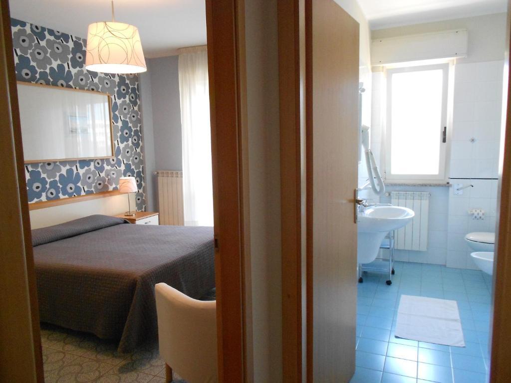 Hotel Principe Residence Vasto Room photo